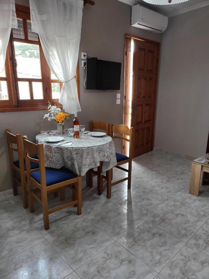 Roumeliotis House Apartman Kárpathosz Kültér fotó
