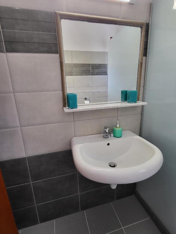 Roumeliotis House Apartman Kárpathosz Kültér fotó